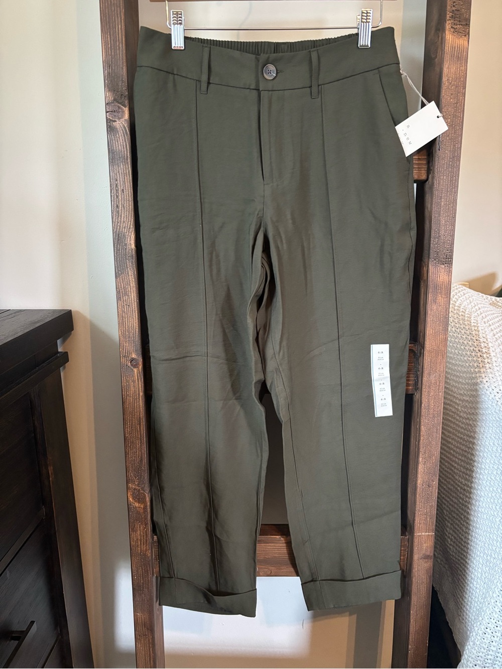 NWT Olive Green Slim Ankle Trousers - Size 6